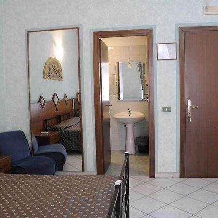 Hotel Farini Rome Room photo