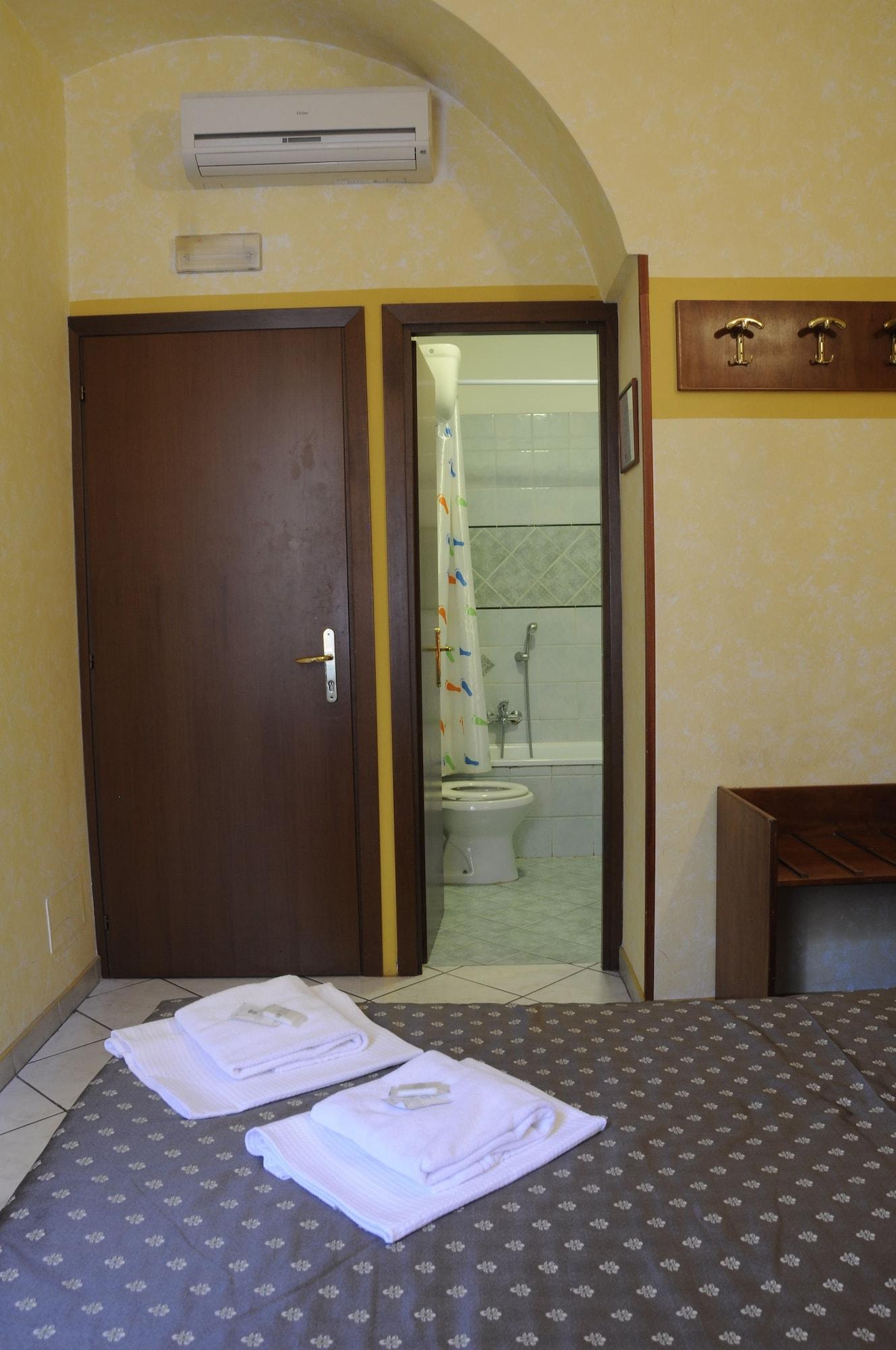 Hotel Farini Rome Exterior photo
