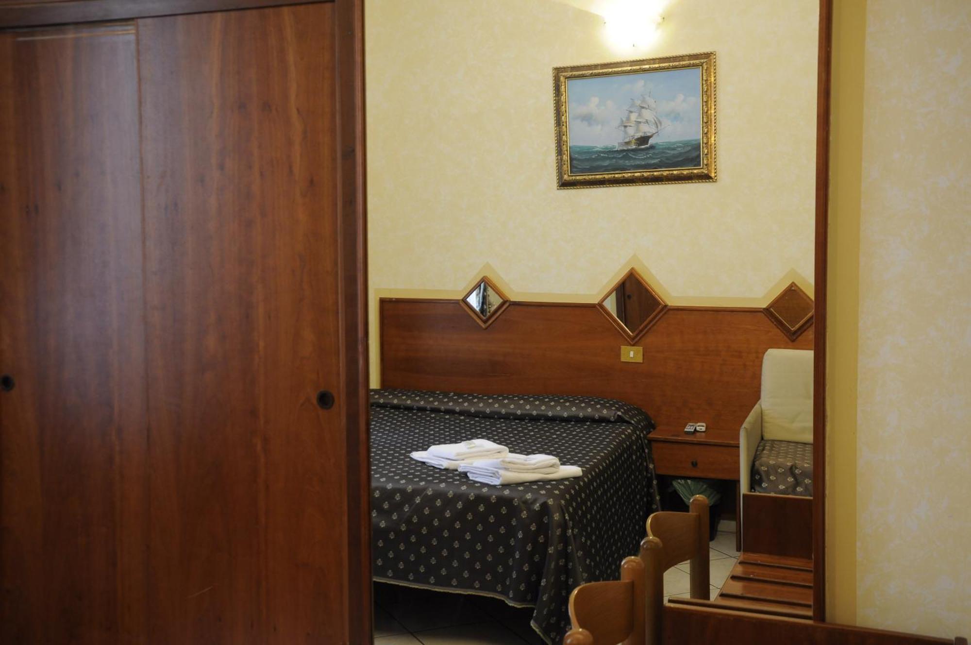 Hotel Farini Rome Room photo