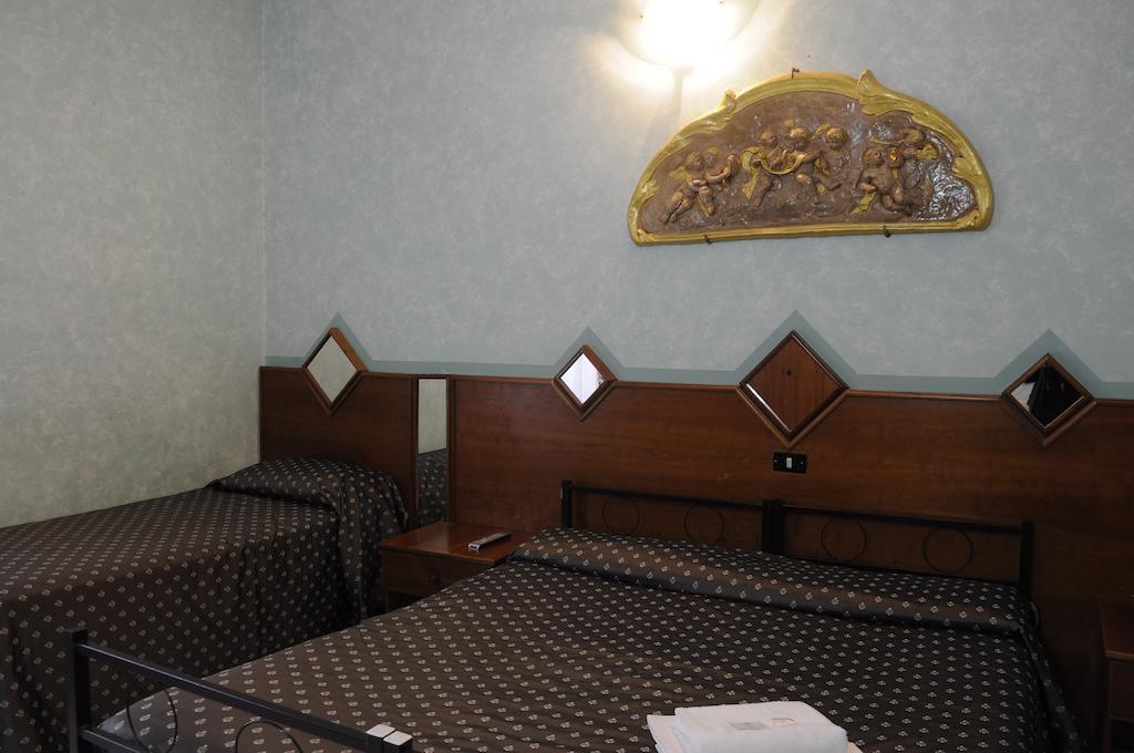 Hotel Farini Rome Exterior photo
